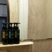 ホテルとはいえないただのボロアパート貸し