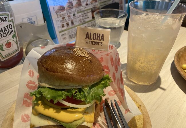 テディーズ ビガー バーガー 原宿表参道店