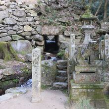 基肄城跡の水門