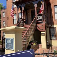 バレットパーキングカウンターからホテル玄関