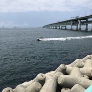 水遊びも出来て眺めのよい公園