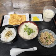 朝から大人気の定食屋さん