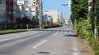 上野駅から浅草方面へ。隅田川を渡った先は明治通りまで