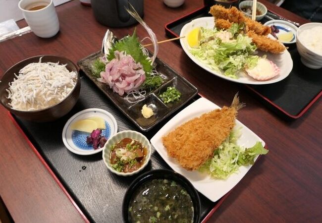 ペット可の新鮮魚介料理店