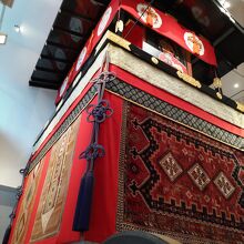 原寸大の鉾が間近に見れる。