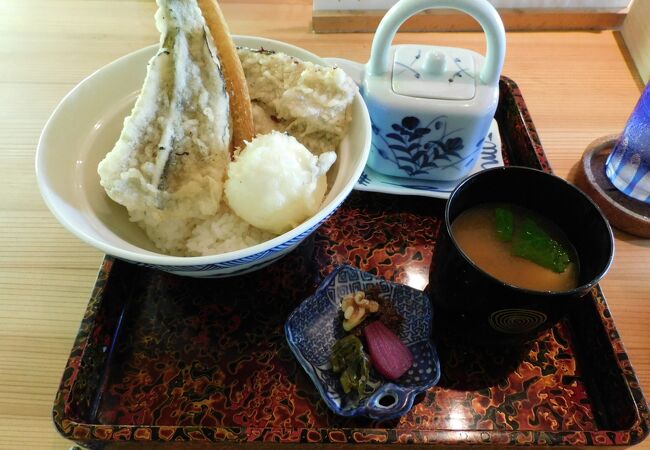 料理にも雰囲気にも"和"のテーストが溢れる和食レストラン