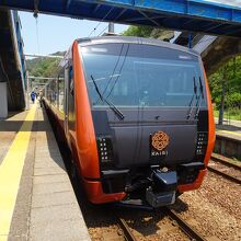 「海里」が停車中