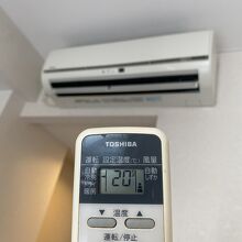 エアコン　冷暖房ドライ切り替え可能