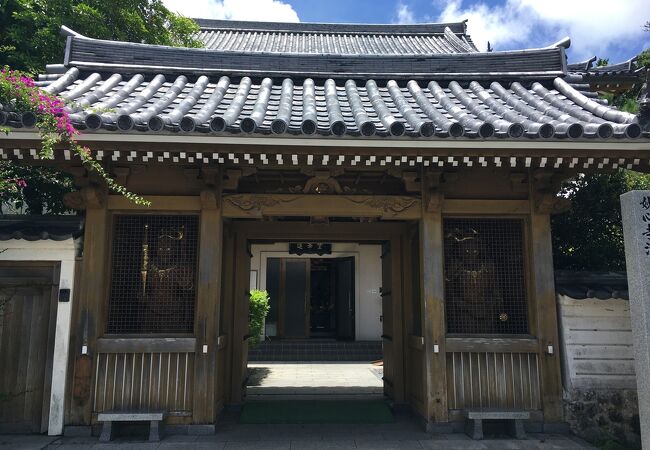 通称「達磨寺」