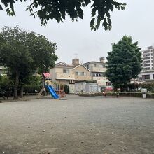 公園の広場