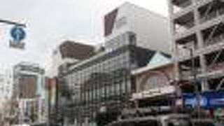 新業態は苦戦中？