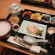 おかゆの和朝食