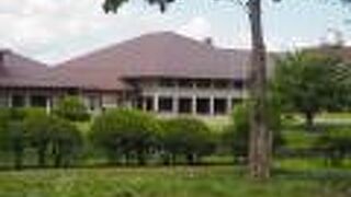 川中島古戦場史跡公園のなかにある