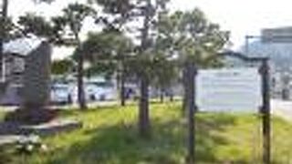 「酒は涙か」の作詞家