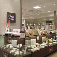 石村萬盛堂 トキハわさだ店