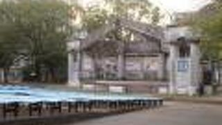 市民の憩いの広場です