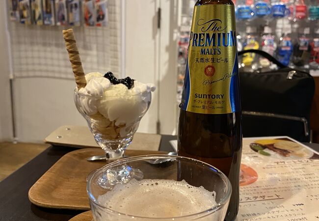 荒川車庫駅:ビールとパフェとプラレール