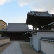 浄土真宗のお寺です