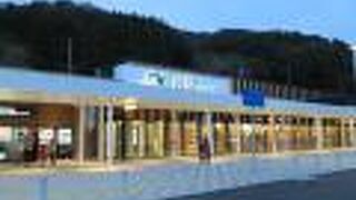 桃の産地らしいサービスエリア