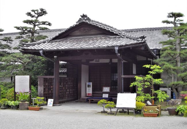 外観だけの見学が勿体なく残念！　～　史跡高松城跡 披雲閣