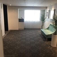 エレベーター前