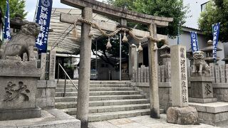 河堀稲生神社