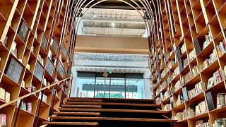 予約して90分間見学することが可能です