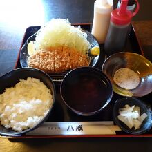 ロース定食　１５００円