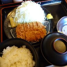 ヒレ定食　１６５０円