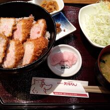 みそひれかつ丼(80g)