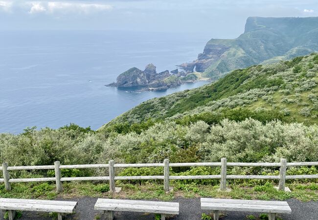 国賀海岸が一望できます