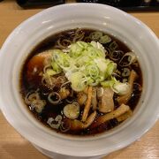 駅前の富山ブラックラーメン