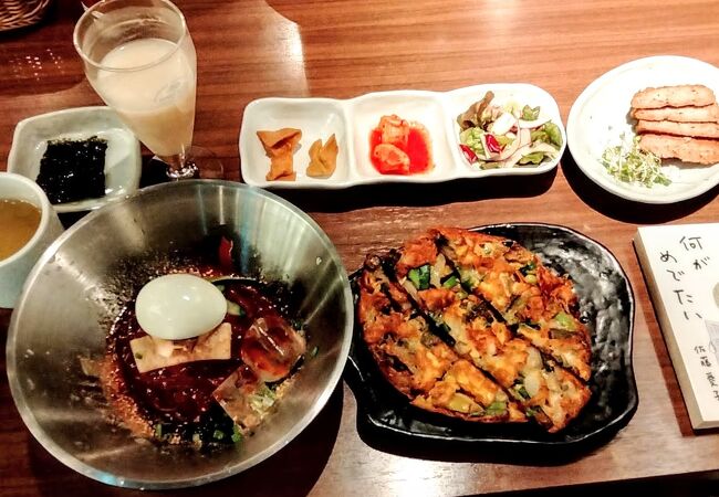マッコリに合う韓国料理の数々