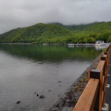 美しい湖、支笏湖。