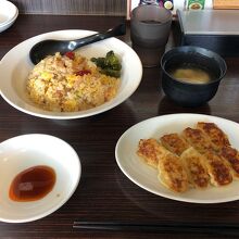 台湾チャーハン・焼き餃子セット