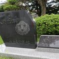 木彫熊北海道発祥記念碑