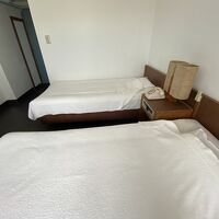 部屋は広めで清潔