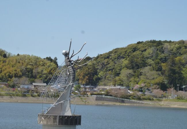 灌漑揚水機の模型も