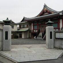 光取寺山門