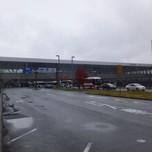 バスタッチ。駅前です。