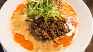 ベーシックな白胡麻担担麺９６０円を頂きました