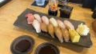 人気のお寿司屋さん！