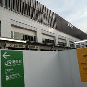 新潟駅は北側がすごい工事中でした。
