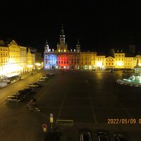 広場のライトアップ