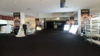 カフェと映写機ミュージアムは行くべきスポット