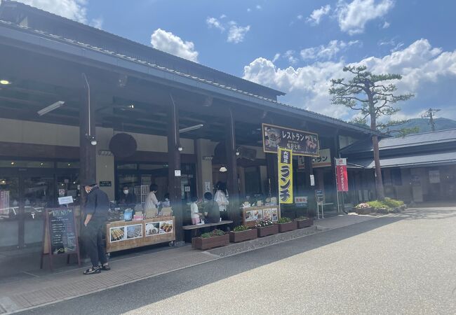 飛騨牛が食べれる道の駅