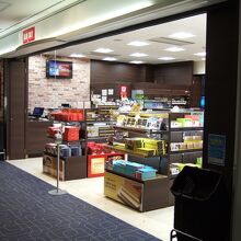 ２番ゲートの正面にあります