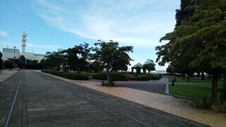 旧横浜港駅 プラットホームへ続く