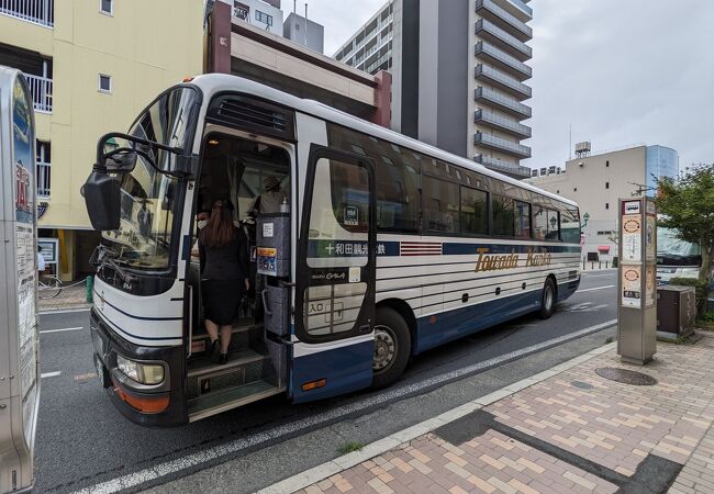 国内の空港連絡バスでは最高値