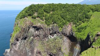 知床の見どころが凝縮されたプレぺの滝